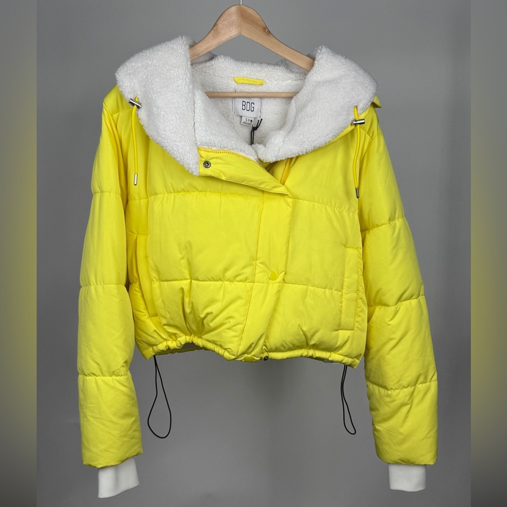 Urban Outfitters BDG Marlow puffer jacket | Size S NWT